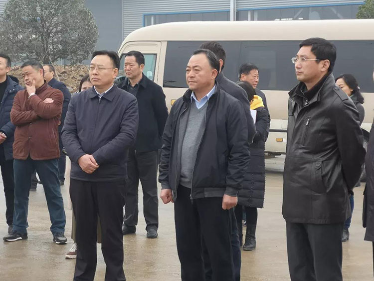 隨州市委、市人大代表團(tuán)蒞臨程力集團(tuán)商用車產(chǎn)業(yè)園視察